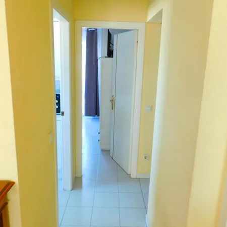 Apartment Gmid Immo A-229 Piso Atico Amina